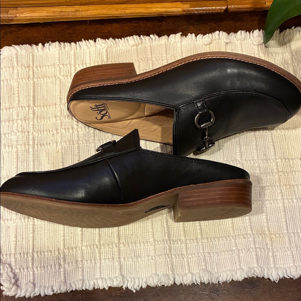 New Size 9 Sofft Black Heeled Leather Mules with Silver Trim (ABBA) - Picture 5 of 16